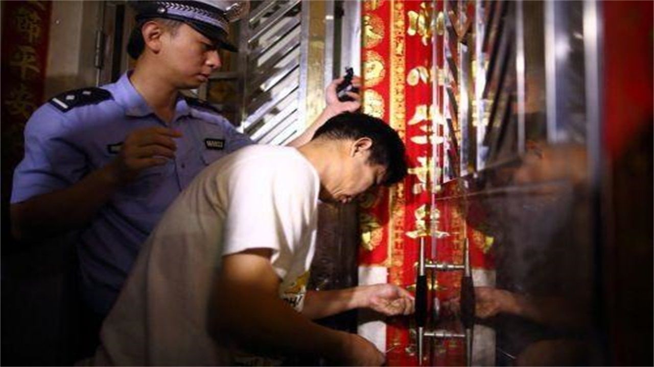 绍兴请开锁师傅开了锁后，师傅